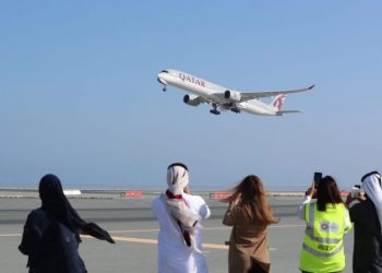إقلاع أول طائرة من قطر إلى مصر بعد المصالحة
