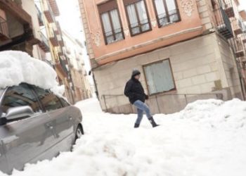  مخاطر العاصفة الثلجية فيلومينا بإسبانيا لم تنته بعد