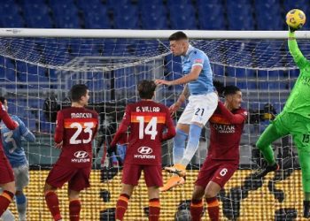 الدوري الإيطالي: لاتسيو يسحق جاره روما بثلاثية نظيفة
