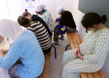 جمعية إنصاف تنقذ 10 آلاف أم عازبة من الضياع