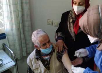 الخميسات.. السلطات المحلية ومندوبية الصحة تشرفان على أولى خطوات التلقيح