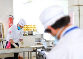 اصحاب مهن المطعمة يطالبون بحقهم في الدعم