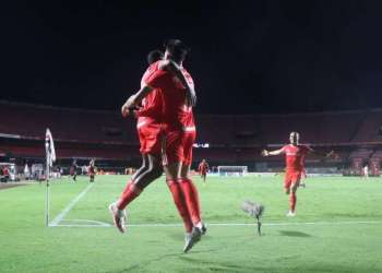 الدوري البرازيلي: إنترناسيونال يسحق ساو باولو وينتزع الصدارة
