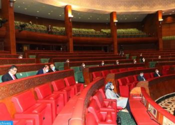 كعكة “80 مليون درهم” تسيل لعاب المستشارين