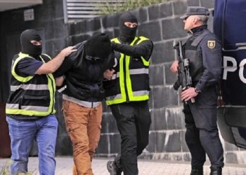 الإرهابيون الجزائريون المعتقلون في إسبانيا ذئاب منفردة