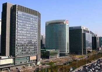 بيكين تفرض عقوبات على بومبيو ومسؤولين في إدارة ترامب