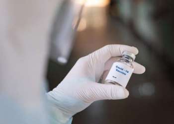 شخص خارج الفئات المستهدفة يستفيد من لقاح كوفيد 19 وفتح تحقيق لكشف الملابسات بالبيضاء