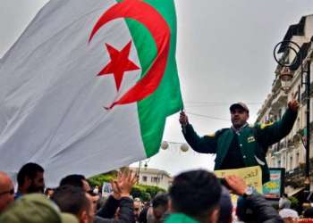 سنتين حبسا نافذا في حق أحد نشطاء الحراك بالجزائر
