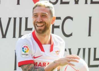 بابو جوميز وأليكس فيدال على قائمة إشبيلية الأوروبية