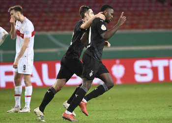 بوروسيا مونشنغلادباخ يهزم شتوتغارت ويبلغ دور الثمانية من كأس ألمانيا