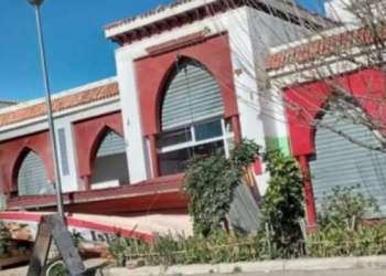 طنجة.. انهيار سقف دكاكين بمركز حكامة كان سببا في إصابة شخصين