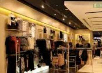 إغلاق متاجر “توبشوب” للملابس الجاهزة يهدد بالغاء 2500 وظيفة في بريطانيا