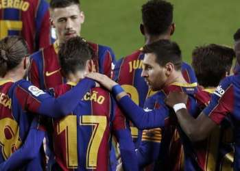 الدوري الإسباني: ميسي يقود برشلونة لفوز كبير على ألافيس