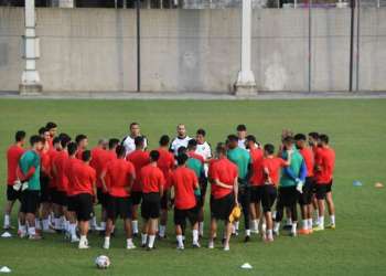 المنتخب الوطني للاعبين المحليين يُجري آخر حصة تدريبية قبل لقاء الكاميرون