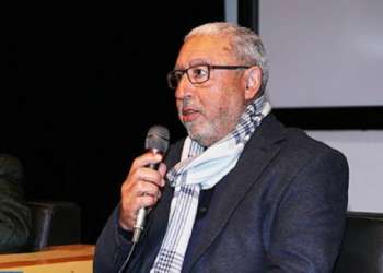 محمد الأشعري يفوز بجائزة الأركانة العالمية للشعر