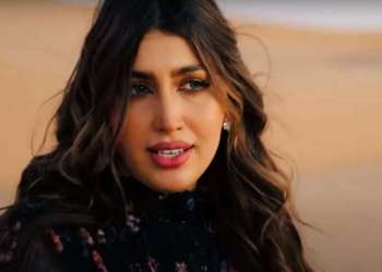 اعتقال فنانة مغربية بعد ديو مع مطرب إسرائيلي وتهديدات بالقتل تطالها