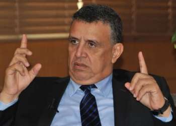 وهبي يريد وضع اليد على الدار البيضاء وقياديو الجهة يقاومونه بشراسة