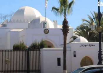 هيئات حقوقية تسلم رسالة إحتجاجية للسفير الجزائري بالرباط ردا على قناة الشروق