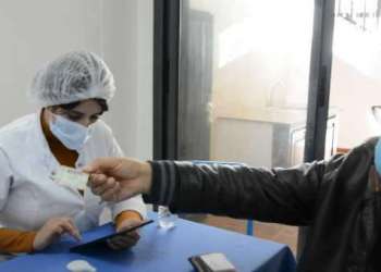 مندوب وزارة الصحة ببني ملال يوضح المستهدفين من حملة التلقيح ويكشف أعراض اللقاح الجانبية