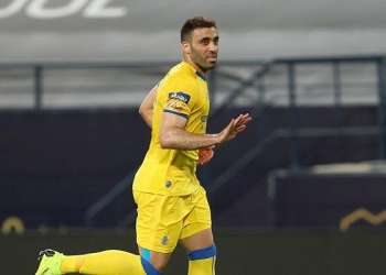 عبدالرزاق حمدالله يحرز هدفه رقم 100 مع النصر السعودي