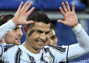 مدرب يوفنتوس: كريستيانو رونالدو يرد داخل الملعب