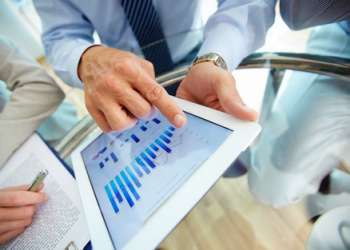 قانون يلزم أصحاب الصفقات بالمعاملات الرقمية للتصدي للتلاعبات