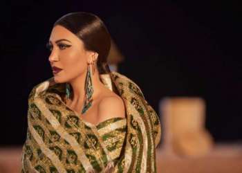 ملكة الإحساس أسماء لمنور تبدع مرة أخرى في “يديرها الحب”