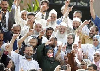 جماعة العدل والإحسان تبيع الوهم للأساتذة