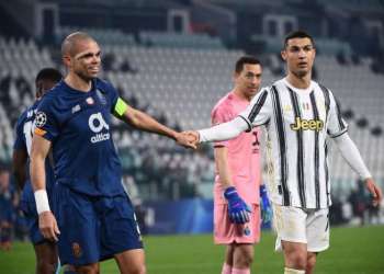 بيبي يمنح درسا للمدافعين الشبان دفع ثمنه رونالدو ويوفنتوس
