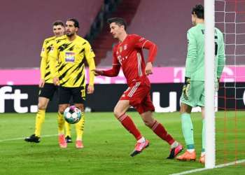 ليفاندوفسكي يواصل التألق ويهدد عرش مولر