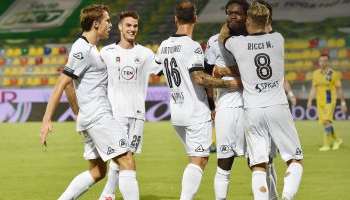فوز سبيزيا وبولونيا في الدوري الإيطالي