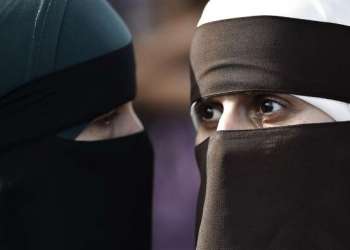 إدانة حظر البرقع والنقاب في سريلانكا