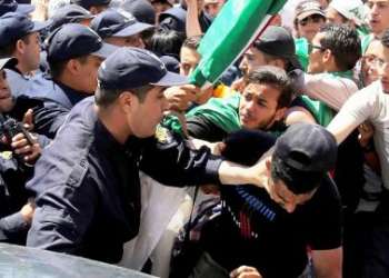 قلق أممي بشأن قمع الحراك الجزائري وتدهور وضعية حقوق الإنسان