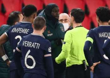 “يويفا” يوقف الحكم الروماني كولتيسكو حتى نهاية الموسم