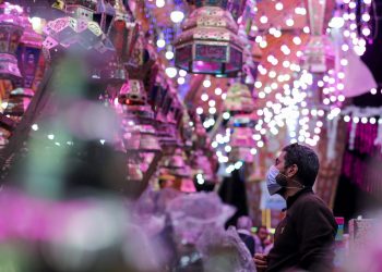 تحديد أول أيام رمضان في عدد من الدول العربية