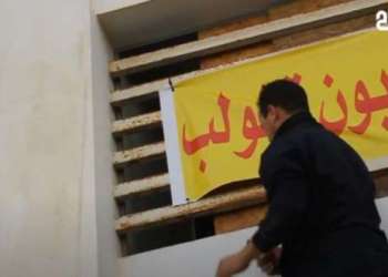 “زبون تقولب” يصل الى أحد الوحدات السكنية بالصخيرات وزبناء يستنكرون