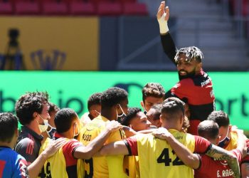 فلامنغو يهزم بالميراس ويحرز كأس السوبر البرازيلية