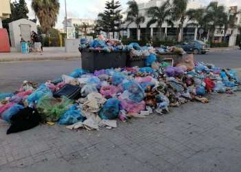 الجديدة مدينة تغرق في الأزبال والمجلس البلدي يتفرج