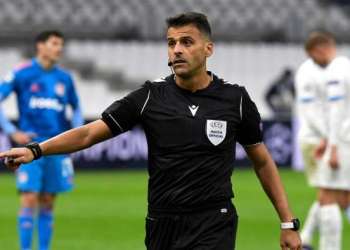 تغيير حكم مباراة “كلاسيكو” الأرض
