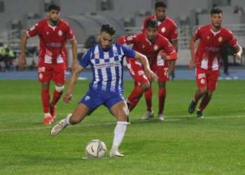 البطولة الاحترافية 1 : إتحاد طنجة يجهز على الوداد المتصدر وفوز ثمين للرجاء ونهضة بركان