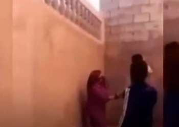 زوج يعنف زوجته بطريقة وحشية ومطالب بتوقيفه