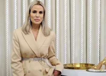 نجوم هوليوود يتهافتون على إبداعات ليلى عزيز