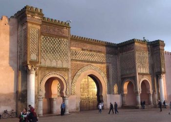ضبط سارق أحذية مصلين متلبسا بمكناس