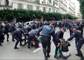 منظمة العفو الدولية تندد بـ”قمع وحشي” للحراك بالجزائر