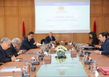 الحكومة والباطرونا يدعوان إلى مواصلة التعبئة من أجل تحقيق الإقلاع الاقتصادي