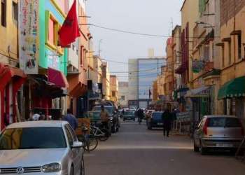 سقوط سقف بقلب الفقيه بنصالح كاد أن يتسبب في مقتل صاحب محل تجاري (صورة)