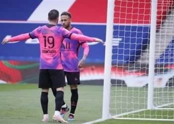 الدوري الفرنسي: سان جيرمان يخطف الصدارة مؤقتاً