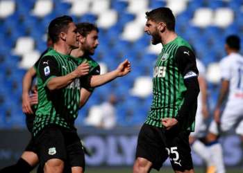 الدوري الإيطالي: ساسولو يهزم جنوى في عقر داره