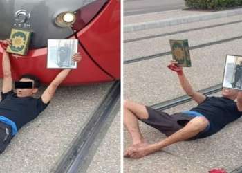 شاب آخر يعرقل سير الترامواي بالبيضاء