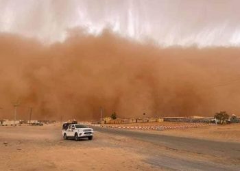 عاصفة رملية قوية تهز مخيمات تندوف